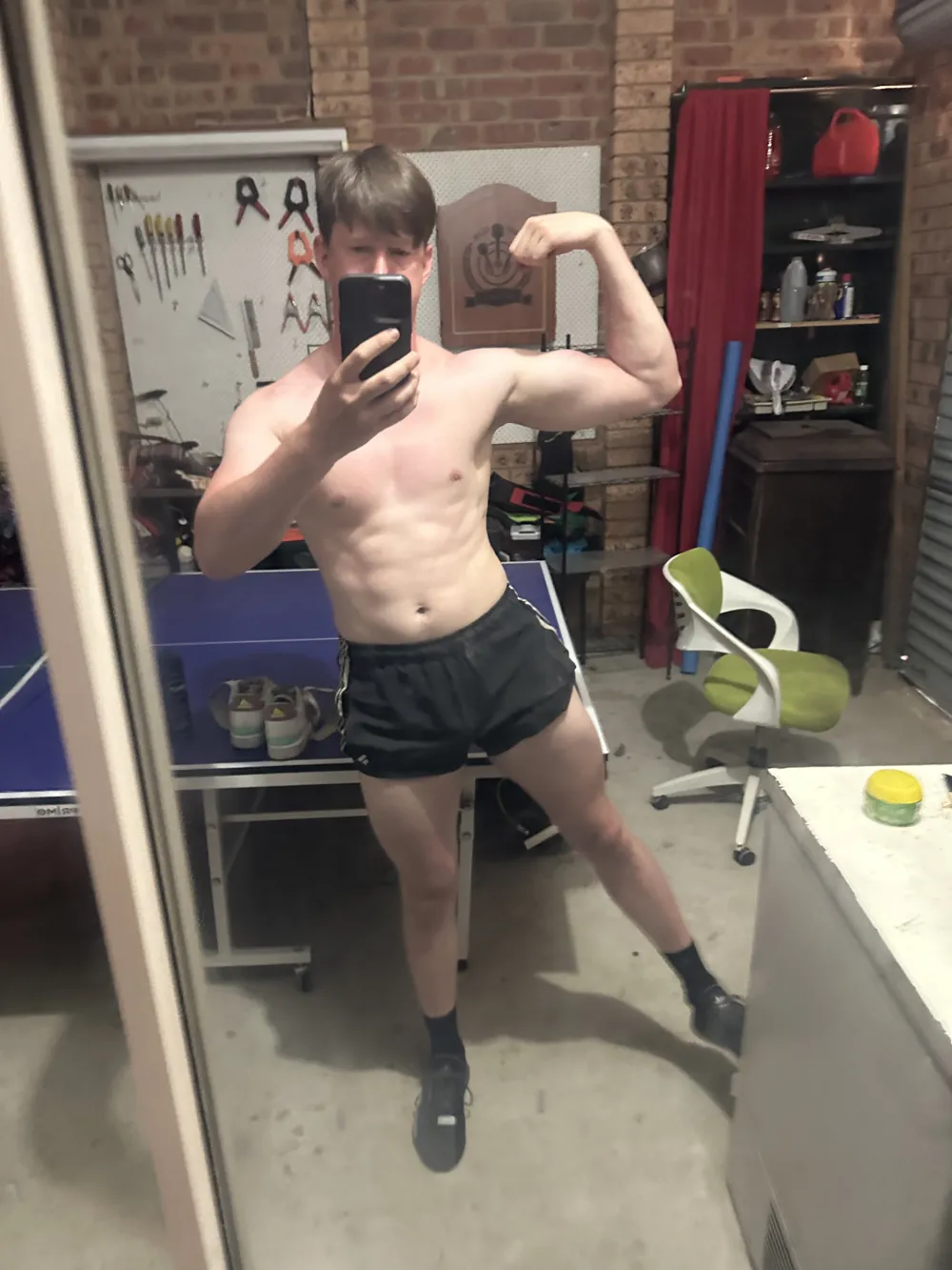 82 kg, first bulk peak, second angle